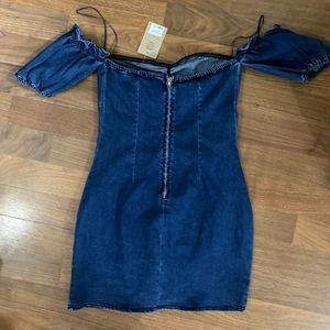 NWT DARK BLUE Blue Blush Denim Off Shoulder Mini Dress, Small